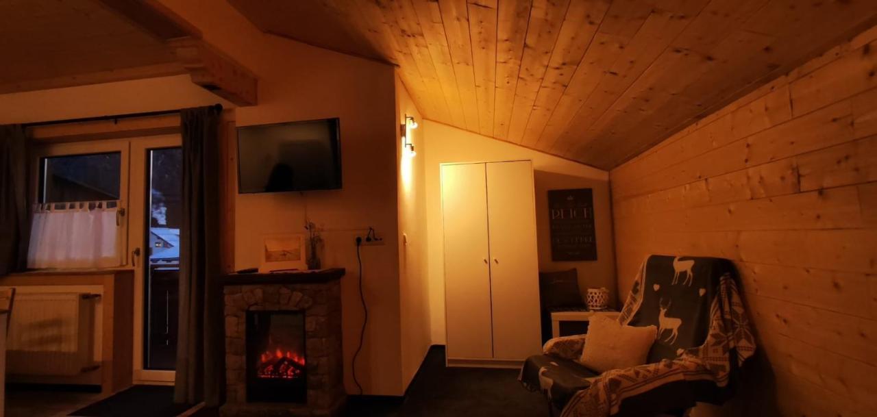 Ferienhaus Lechtaler Alpen บาค ภายนอก รูปภาพ