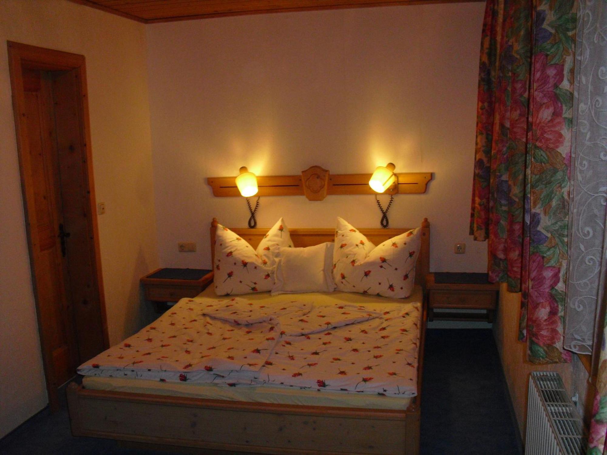 Ferienhaus Lechtaler Alpen บาค ภายนอก รูปภาพ