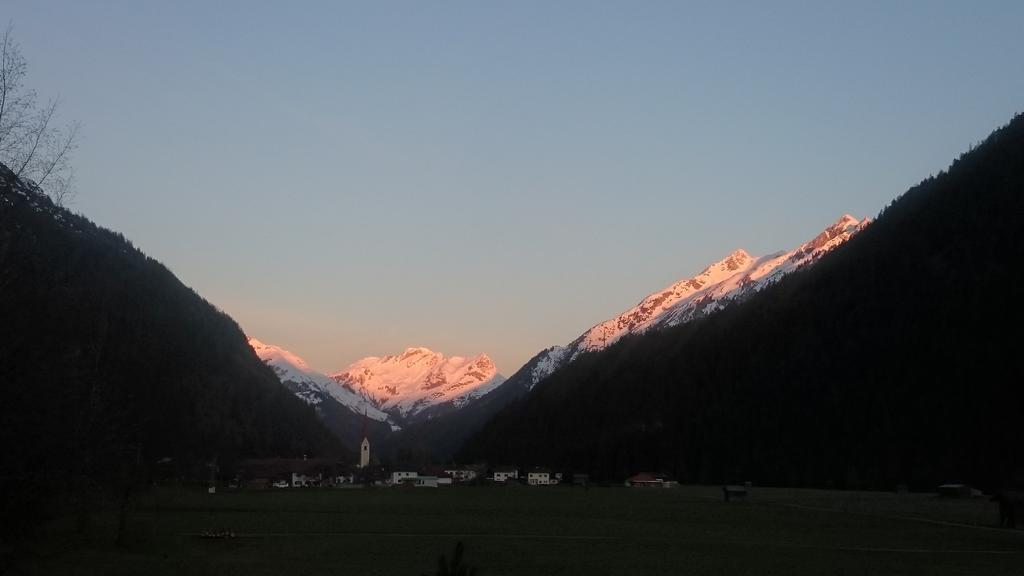 Ferienhaus Lechtaler Alpen บาค ภายนอก รูปภาพ